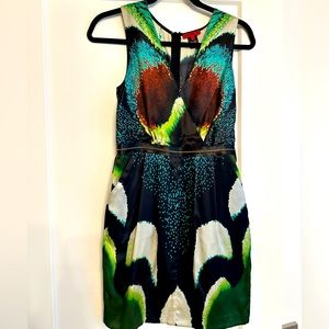 Vivienne Tam - Swallowtail Silk Sheath Dress
Style #: 4167114
MULTI / 2 / Qty 1